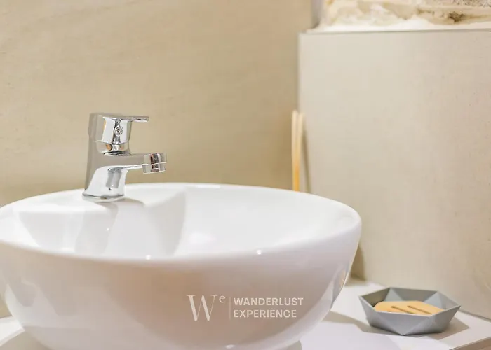 Wanderlust Experience Bea Bitonto